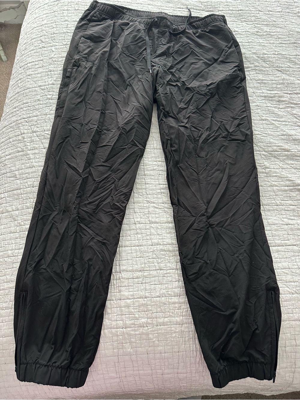 GAP Men's Black Drawstring Joggers